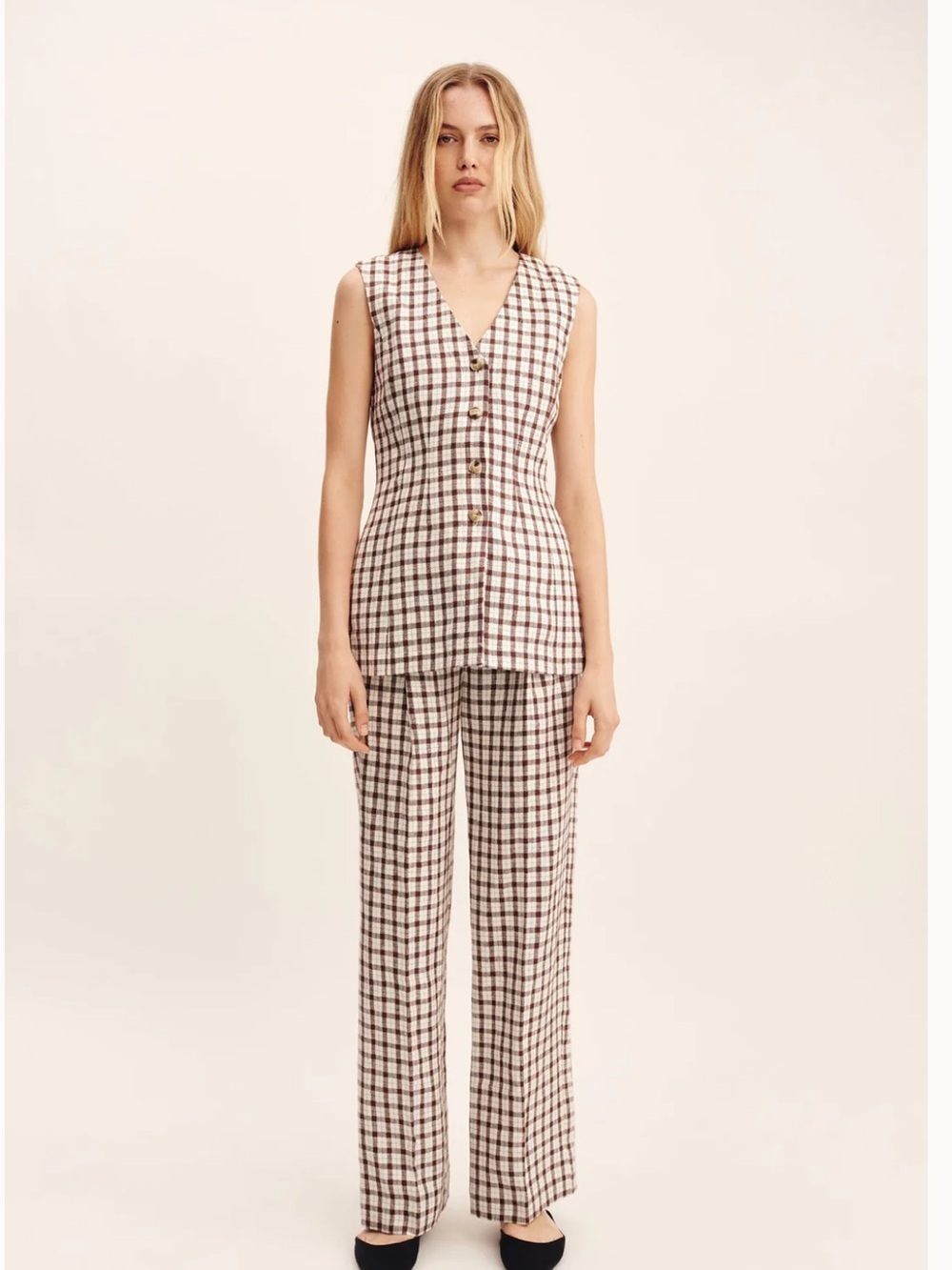 $635 POSEE SET SIZE MEDIUM LIKE NEW